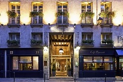 The exterior of Hotel d'Aubusson in Paris