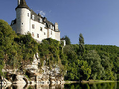 Beautiful Chateau de la Treyne and the Dordogne River