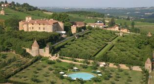 The setting for Chateau de Bagnols
