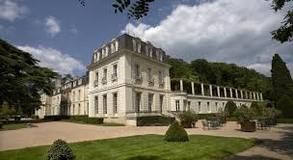 The extraordinary Chateau de Rochecotte