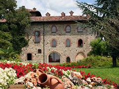 Castello di Casiglio and gardens